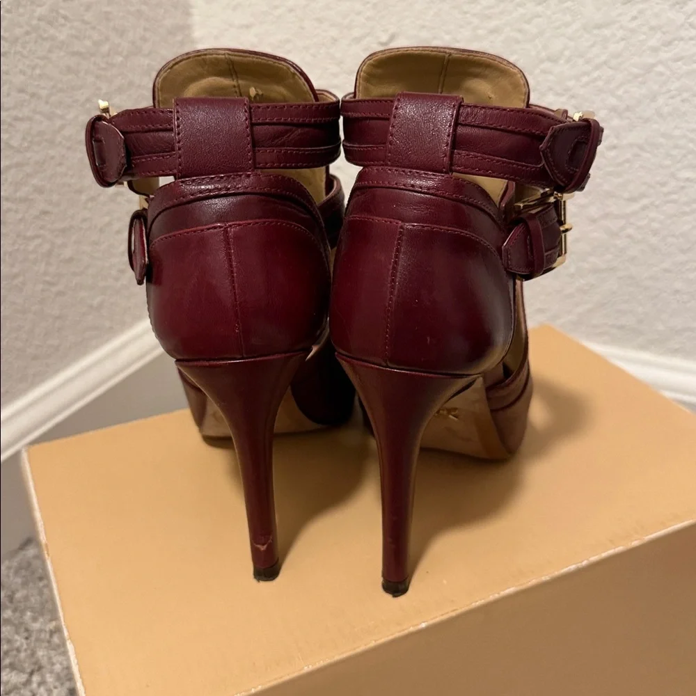 Michael Kors stylish michael